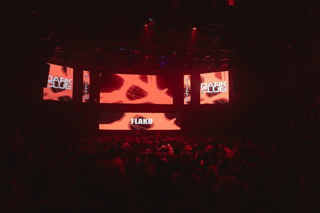 Dark Club dance floor during a FLAKØ performance